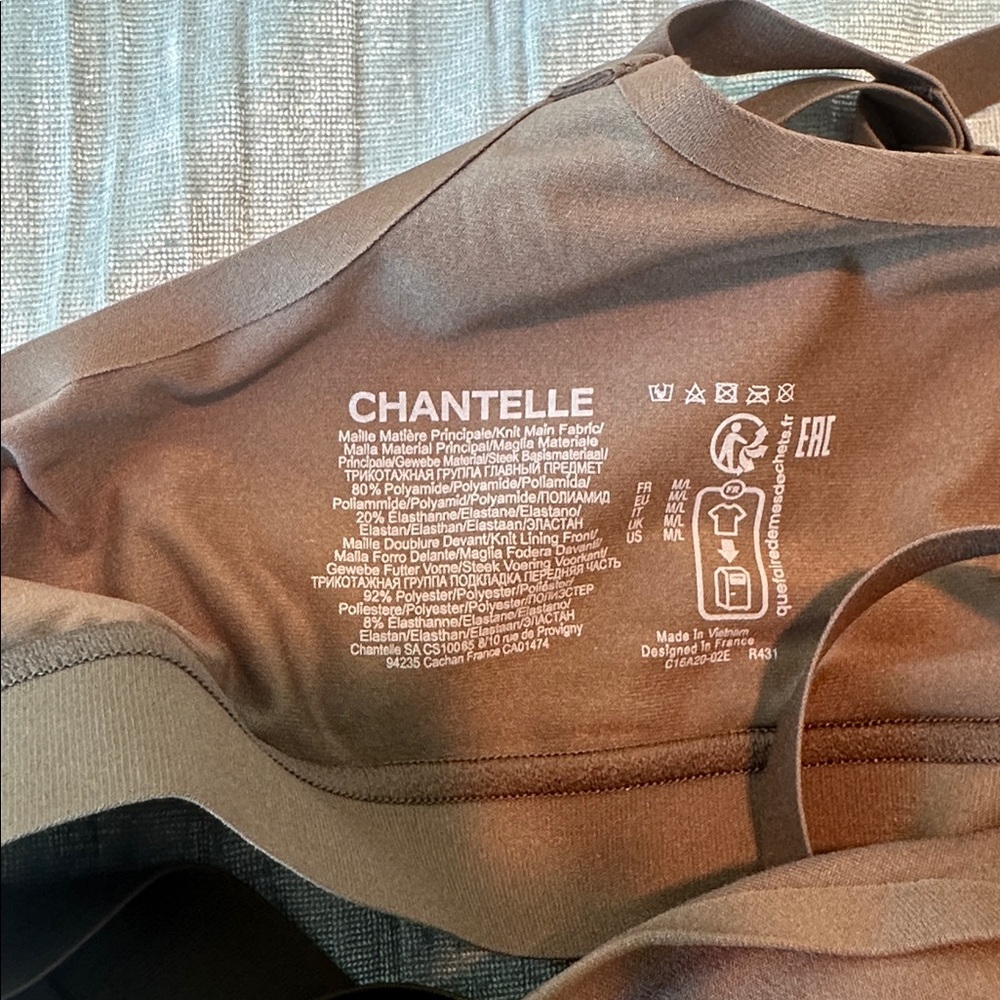 Chantelle Softstretch Padded Bralette - Picture 6 of 6